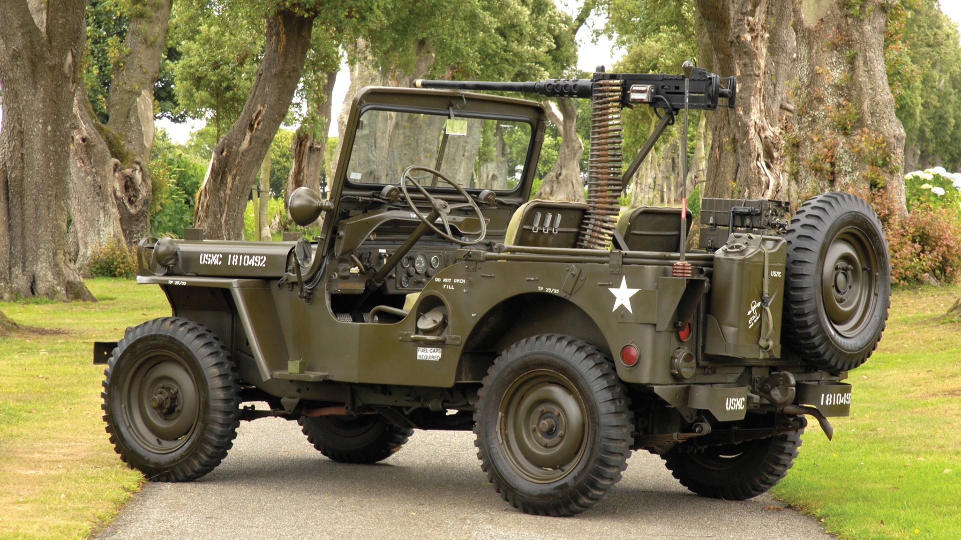 开云体育链接-“未来科技：新能源赛车引领极速新潮流”，未来新能源suv车型图片